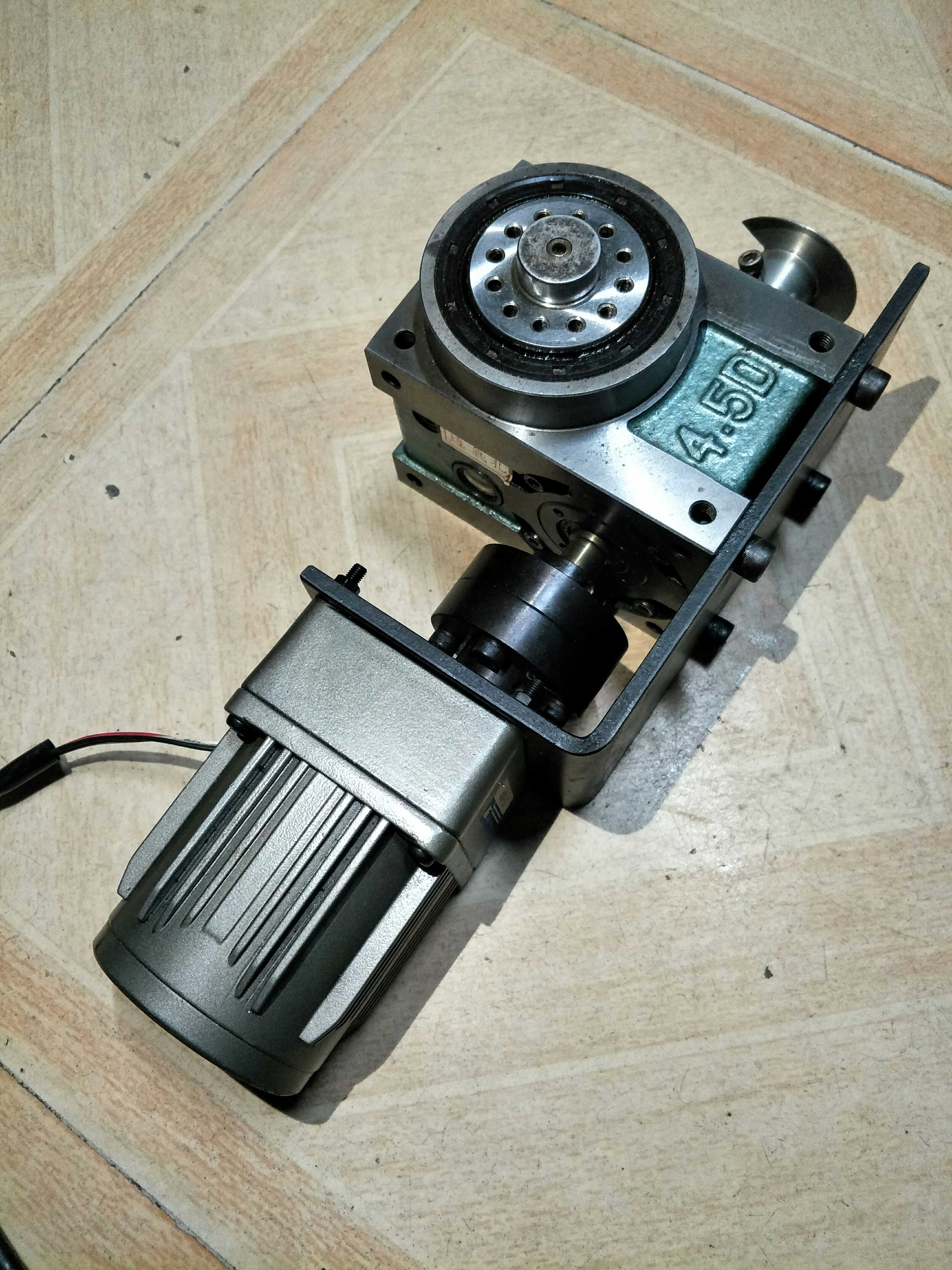 Used imported Taiwan 4 5D precision cam splitter 6-270 Motor 1:15 6 aliquot