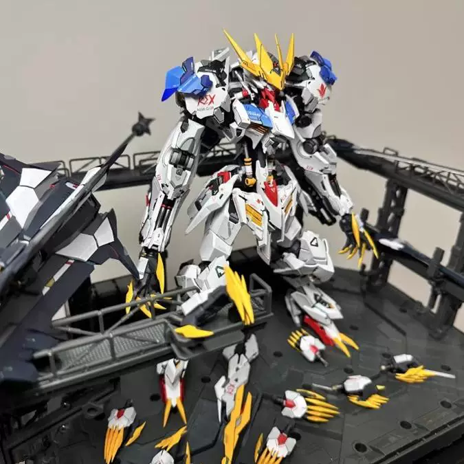 SGK re -engraved labzero 1/100 Barbatos Emperor Emperor Wolf King 2.0 GK changes