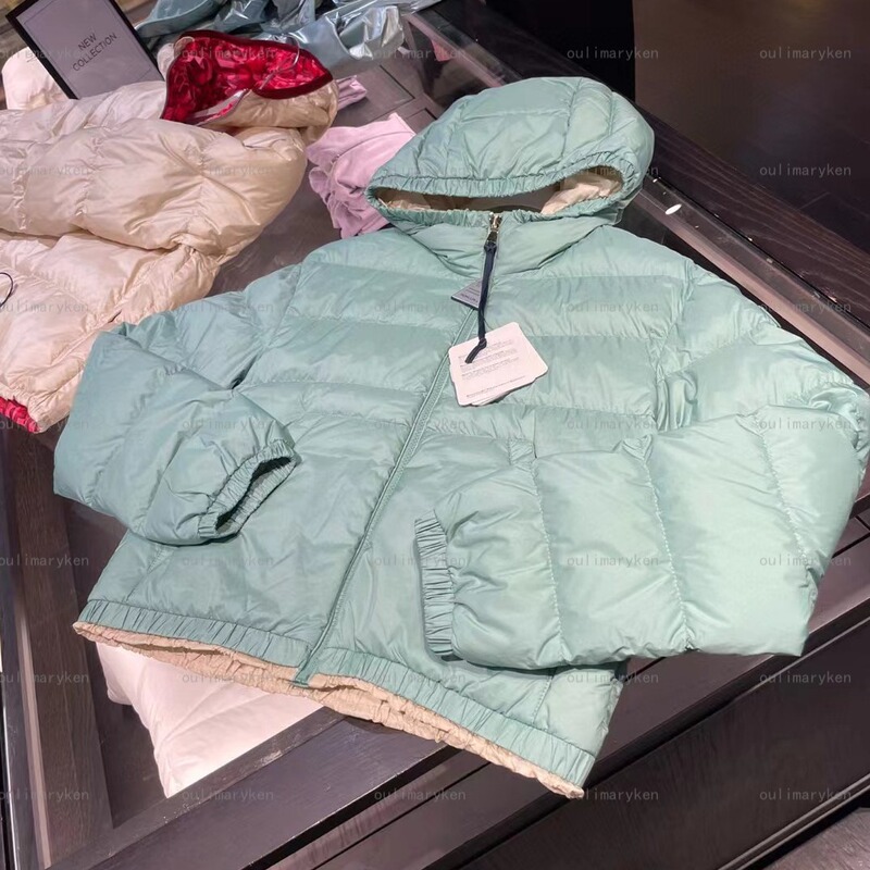 Italian Outlet Moncler Girls' Hooded down Jacket Mantas Green 4A Years Old