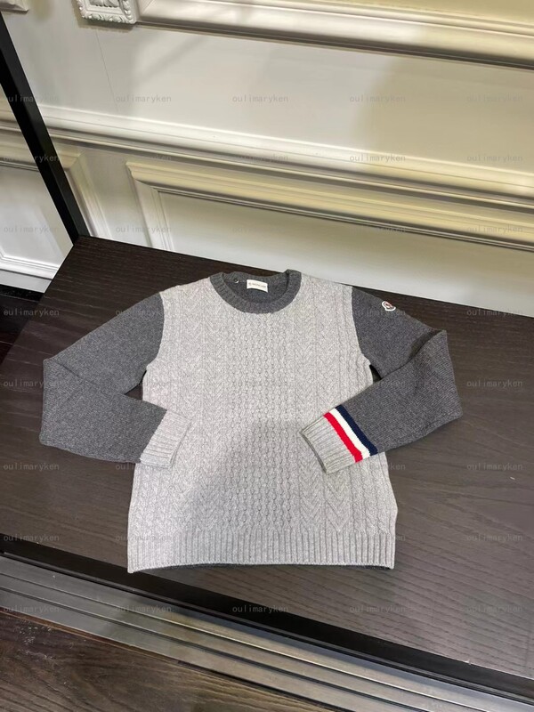 Italian Outlet Moncler Boys' Crew Neck 100% Wool Knit Sweater, Gray, Size 8A Italian Outlet Moncler Boys' Crew Neck 100% Wool Knit Sweater, Gray, Size 8A