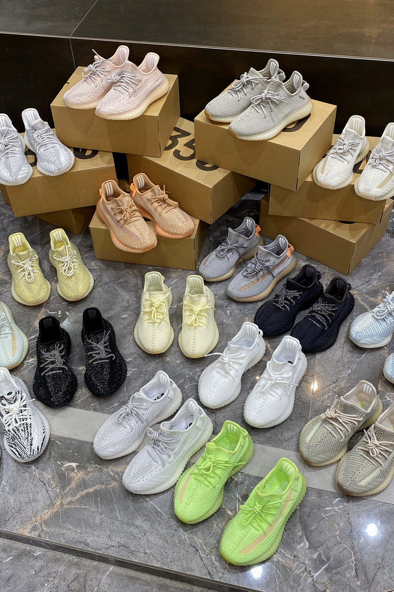 off yeezy waffles coconut shoes women 350v2 full of stars really explosive black angel women casual sneakers