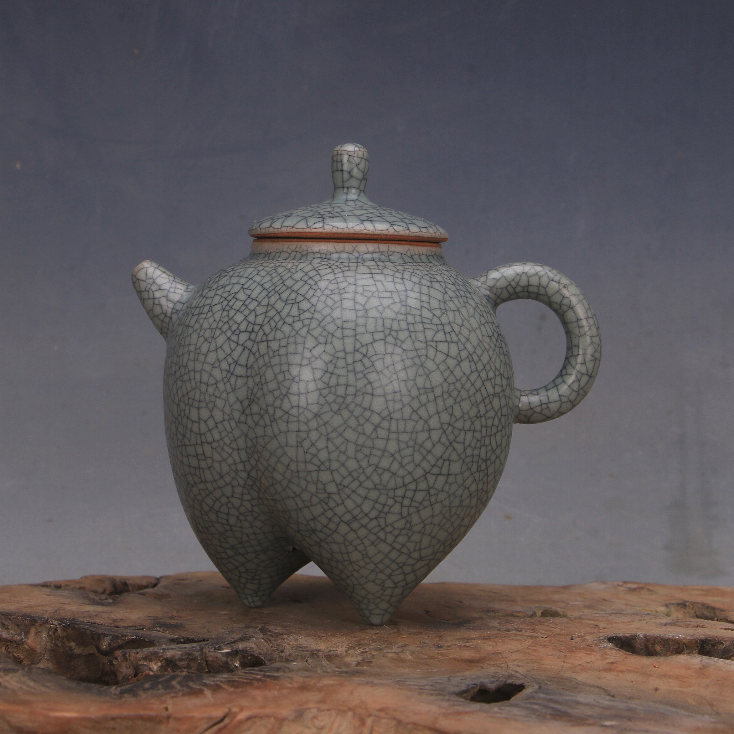 宋 汝窯 清凉寺 氷裂釉 花口皿 汝窑为魁：宝丰清凉寺汝官窑遗址出土文物展-深度阅读-