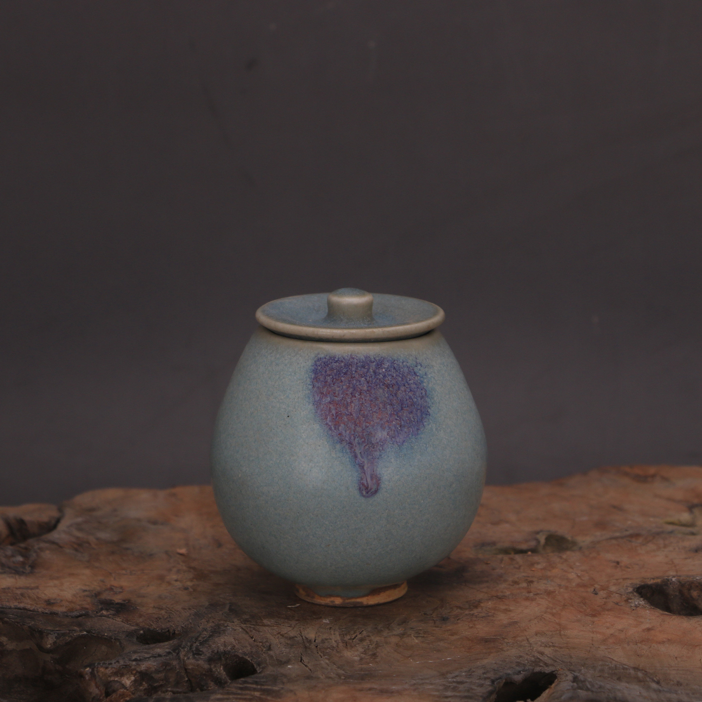 国古美術 文房具 宋時代鈞窯 天青釉水盂 国古美術 文房具 宋時代鈞窯 天青釉水盂