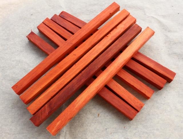 Cortan African lobular rosewood small material string material Buddha bead material chopsticks material birdcage carving material mahogany material