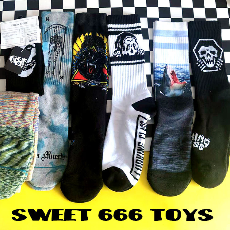 Foreign Order Skull Dark Psychedelic Graffiti Socks Mid-Calf Socks Trendy Socks Street Skateboard Socks Towel Bottom Size 40-45 Foreign Order Skull Dark Psychedelic Graffiti Socks Mid-Calf Socks Trendy Socks Street Skateboard Socks Towel Bottom Size 40-45