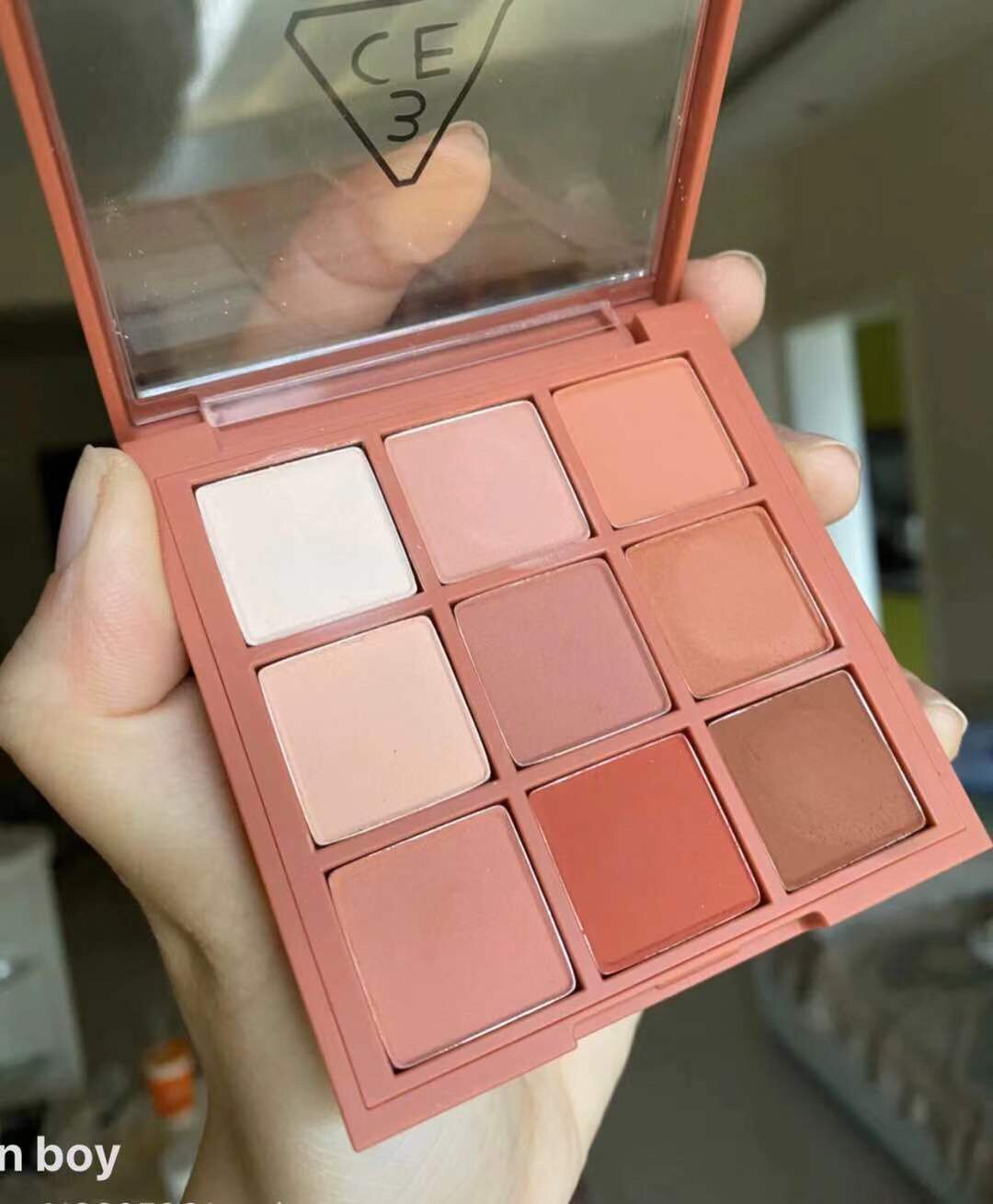 Тени для век 3ce九宫格眼影盘douquet/overtake/dear nude /smoother 亚克力盘