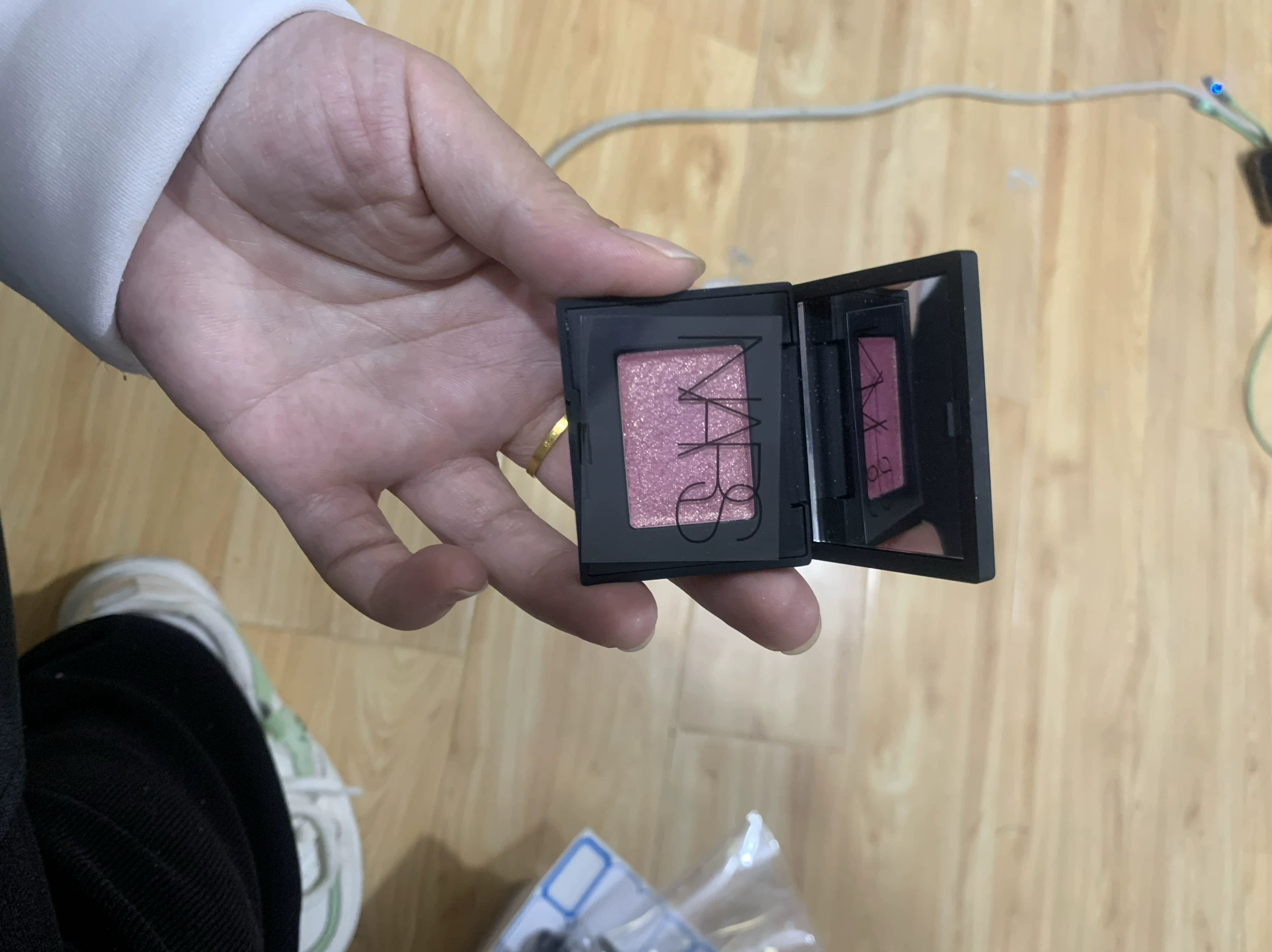 Палитра теней для век NARS однотонная Pattaya Pattaya блестящая цвет Melrose русалка ночь звезда