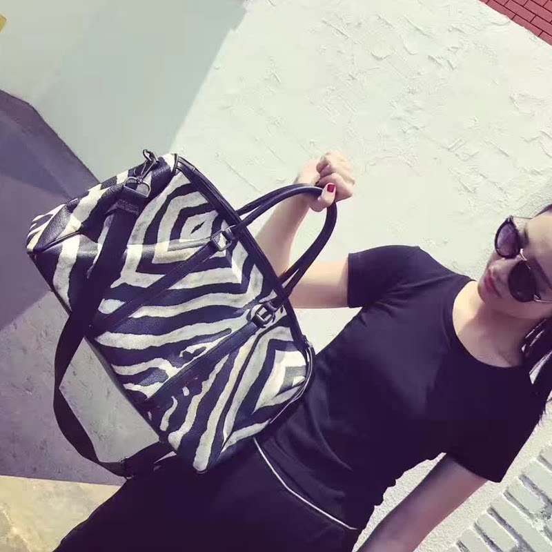 2022 new zebra tattooed travel baggage bag female hand large capacity accommodating short boarding travel bag men