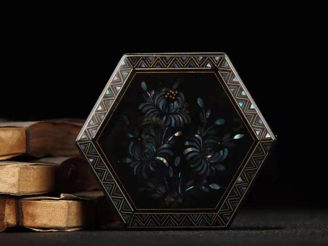 Folk Collection Old Spirotian Lacquerware Hexagonal Box First Accessories Box Hem