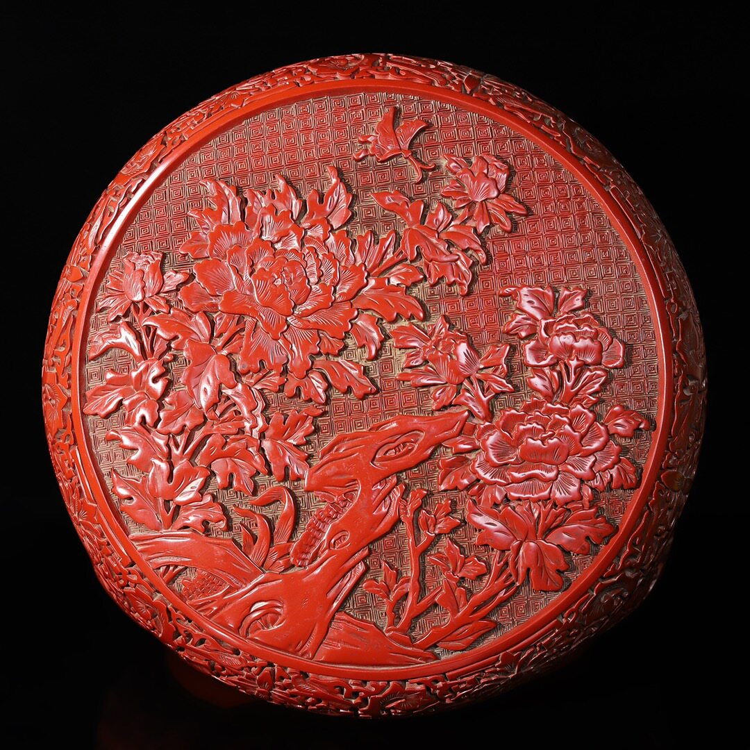 Old Tibetan Eliminating Red Lacquered Ware Flowers Open Rich round containing box First decorated box Veneered box Treasure Box Pendulum