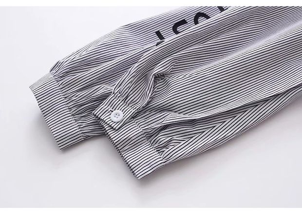 Cà vạt mèo Nhật Bản dài tay sọc nữ mềm mại nữ sinh viên sơ mi hoang dã chạm đáy áo 2018 mới áo sơ mi trắng nữ hàng hiệu