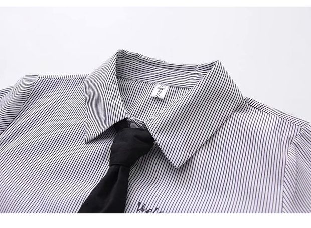 Cà vạt mèo Nhật Bản dài tay sọc nữ mềm mại nữ sinh viên sơ mi hoang dã chạm đáy áo 2018 mới áo sơ mi trắng nữ hàng hiệu