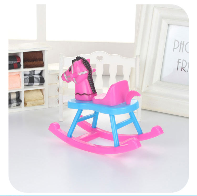Barbie con búp bê nhỏ đồ chơi phụ kiện mô phỏng mini con ngựa nhỏ tinh tế có thể lắc các búp bê ăn mặc phụ kiện nhà búp bê giấy hàn quốc