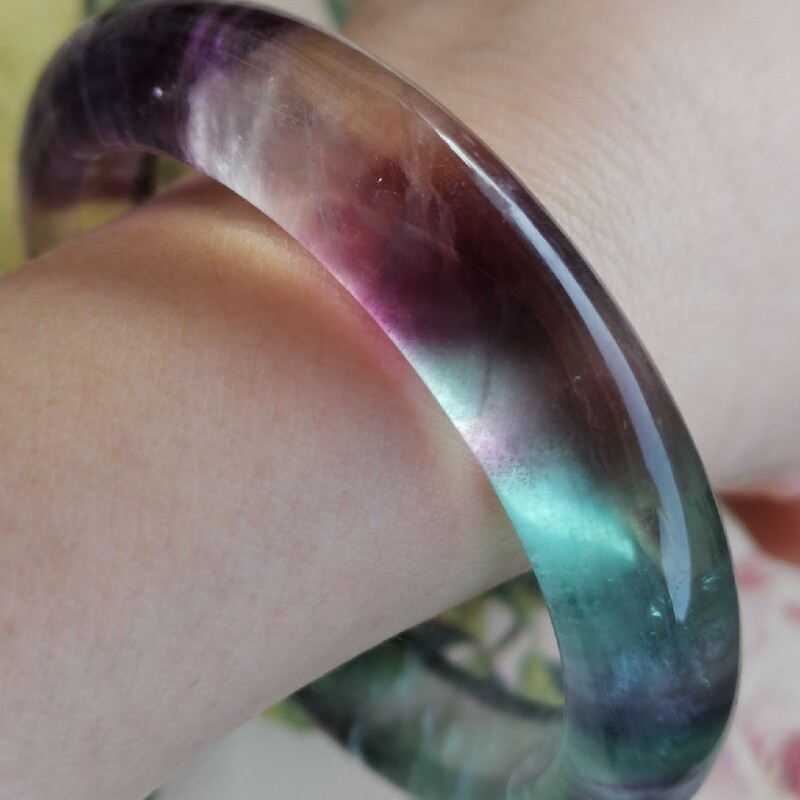 Natural Dazzling Rainbow Purple-Blue Fluorite Crystal Bracelet, as Thick and Cool as Tourmaline, Size 58 Natural Dazzling Rainbow Purple-Blue Fluorite Crystal Bracelet, as Thick and Cool as Tourmaline, Size 58