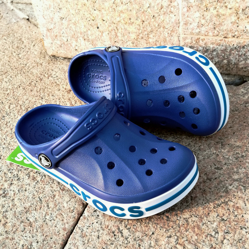 Royal Bluesummer Beach shoes Crocs men and women Crocs female Sandals lovers Casual shoes Wear out sandals  light Baotou