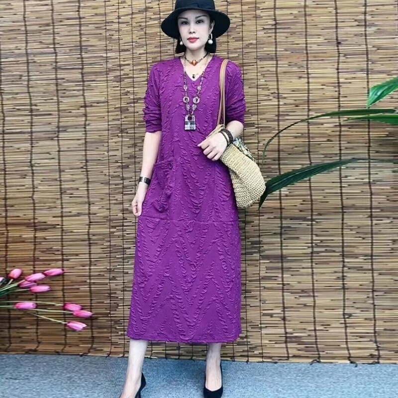 New Autumn Long-Sleeved Dress with Crumpled Bubble Flowers, Solid Color, V-Neck, Long, Loose, High-Elasticity, Elegant Women's Dress