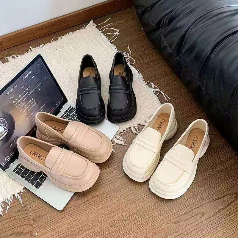 2025 Spring New Vintage French Soft Sole Closed-Toe British Jk Style Loafers Soft Sole Slip-On Casual Shoes