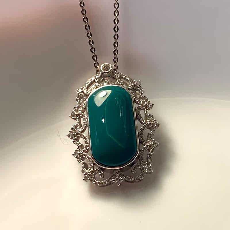Raw ore jade blue turquoise dark blue hole inlaid with 18k white gold base necklace square pendant