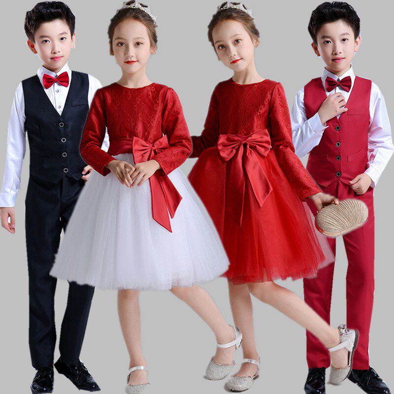 New Year's Day children's group big chorus to serve primary school children's recital singing motherland dance dress host gown