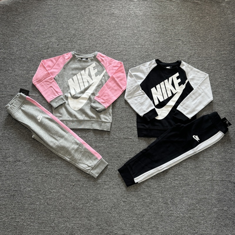 Nike Boys and Girls, Kidsren's Velvet-Lined Sports and Casual Sweatshirts and Leggings Pants Set Ct2991