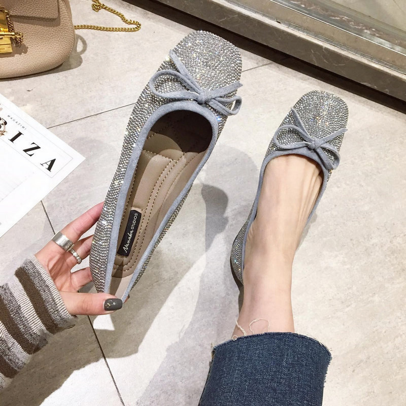 Hong Kong tide brand 2022 spring new shallow mouth flat shoes female Korean version of the net red rhinestone square head butterfly wedding shoes