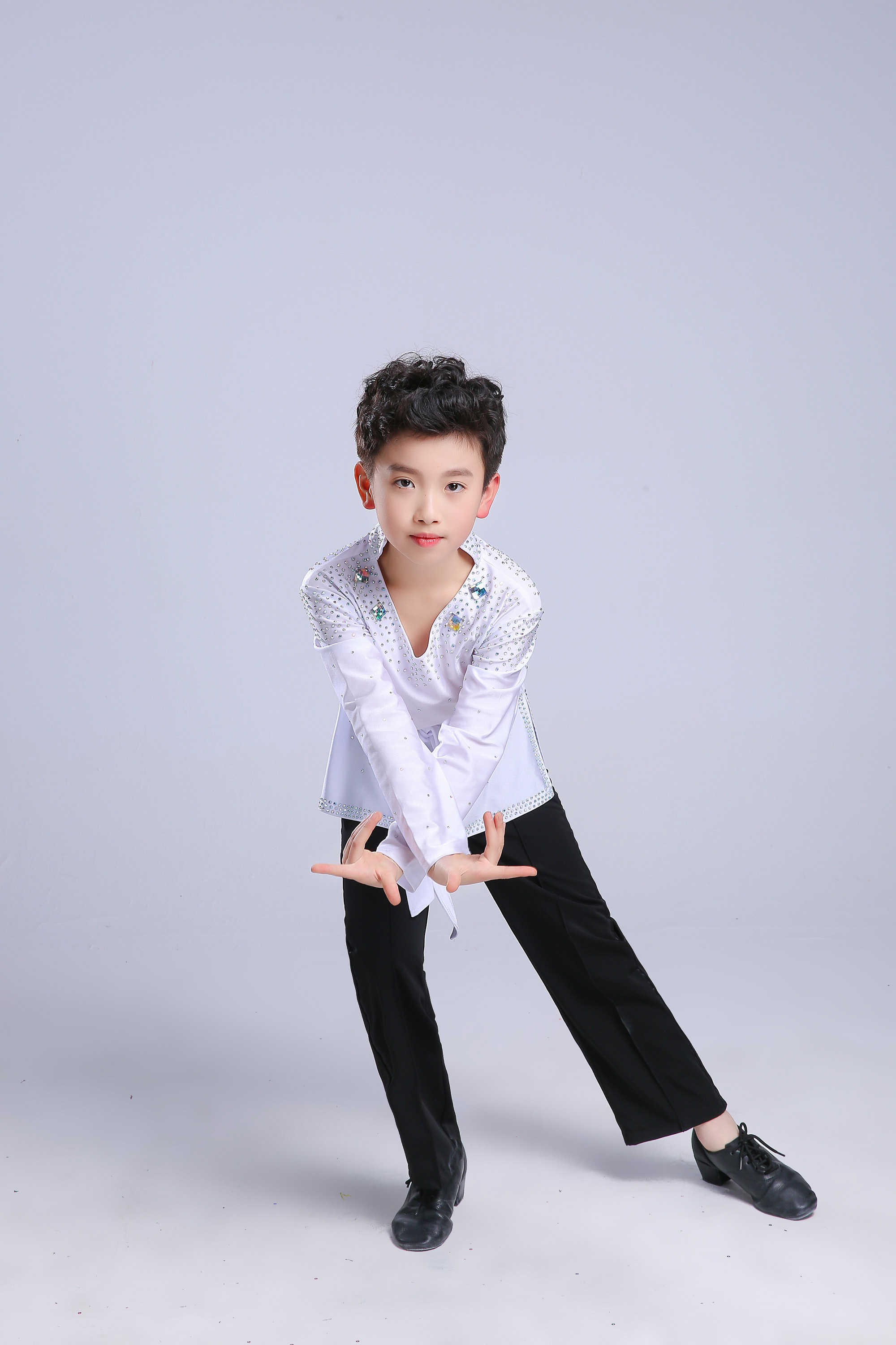 Trang phục khiêu vũ cho trẻ em Latin trang phục thi đấu của trẻ em Quần áo cho bé trai mới - Trang phục quần áo bé trai 1 tuổi