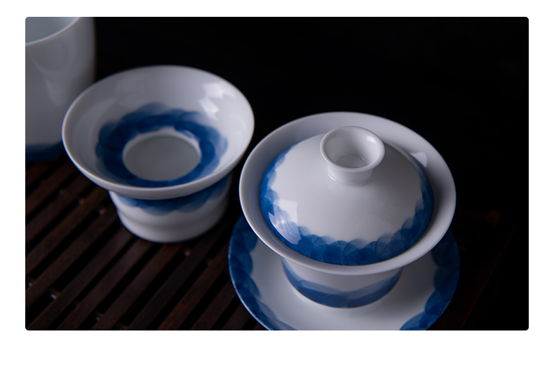 Blue and white only three tureen kung fu tea bowl cups with cover white porcelain tea set a single large jingdezhen ceramics