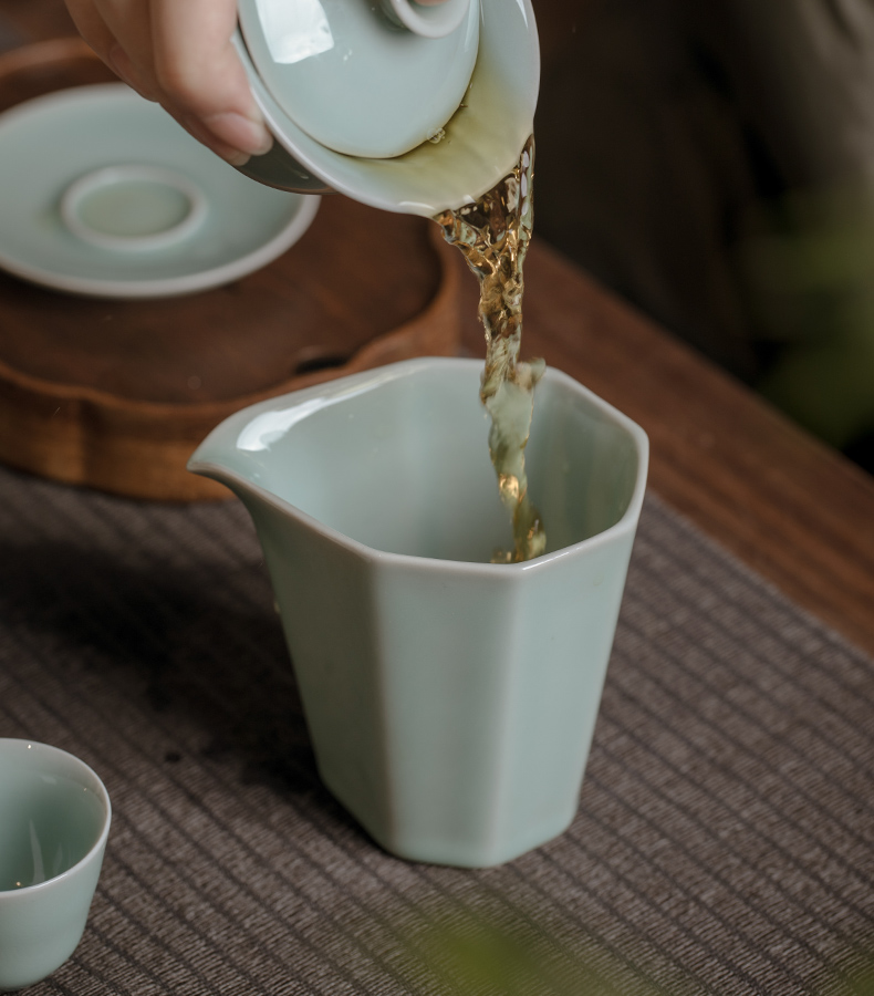 Tea ware jingdezhen ceramic fair keller points Japanese male cup of longquan celadon kung fu Tea accessories fair cup and cup