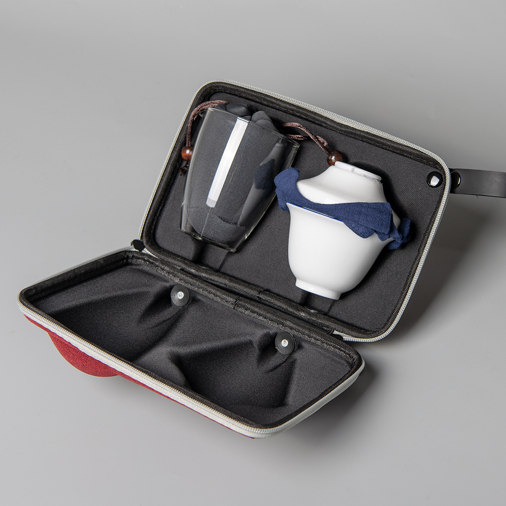 Jingdezhen portable travel kung fu tea tea tureen suit to crack a cup of tea, the mini small tea set