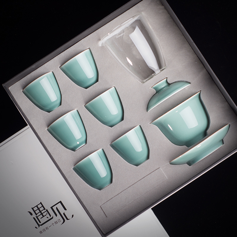 Kung fu tea set suit household contracted tea cups of tea is Chinese style tureen jingdezhen ceramic gifts gift box