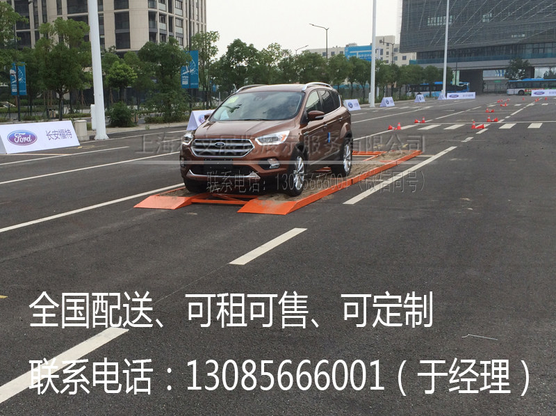 Car test drive event props and equipment rental off-road equipment sandy road test production car SUV off-road vehicle