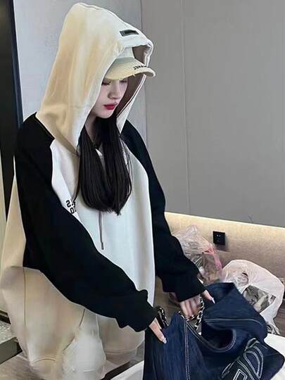 Fog Multi-Line Essentials High Street Flocked Letter Stitching on the Chest Contrasting Loose Hoodie Couple Sweatshirt