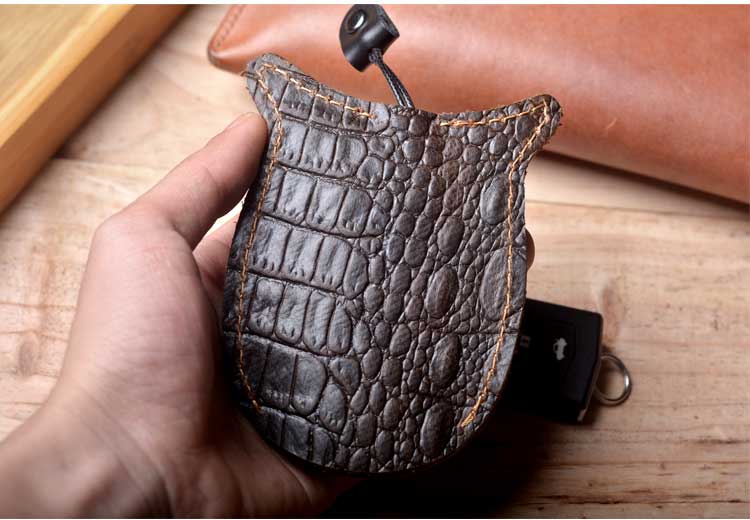Handmade da bò chìa khóa xe da Trường hợp đầu tiên da bò phổ quát bộ chìa khóa xe nam và nữ cá tính sáng tạo túi đựng chìa khóa xe máy
