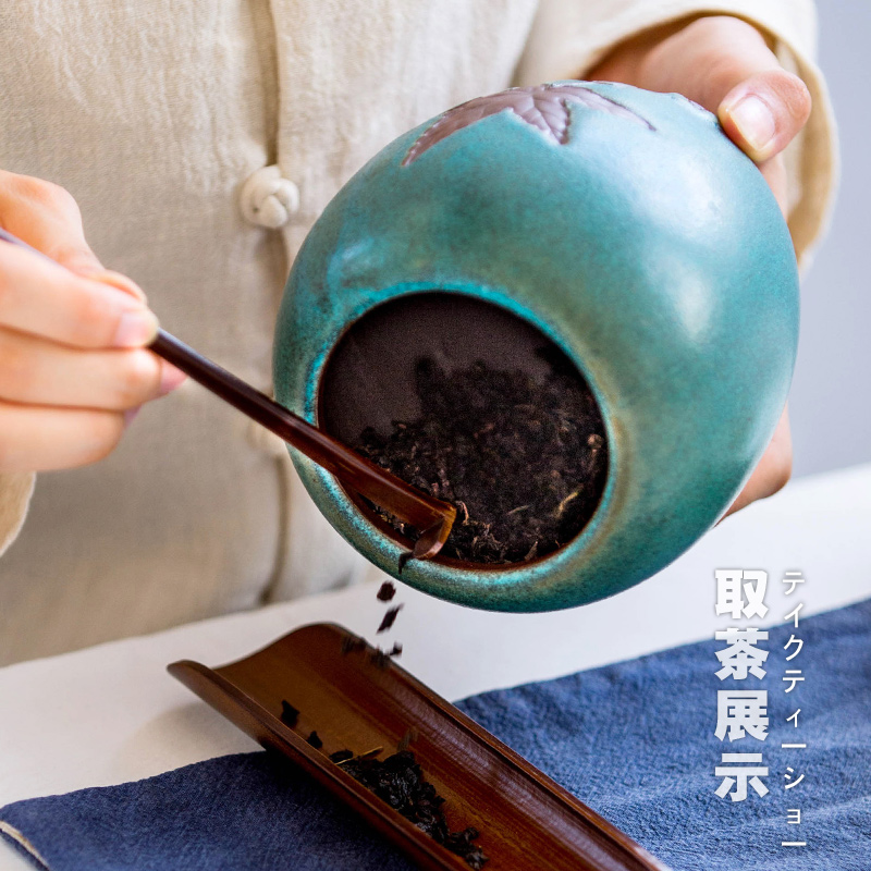 Maple leaf tea ceramic pot receives stock POTS sealed storage tank receives the creative kung fu tea tea