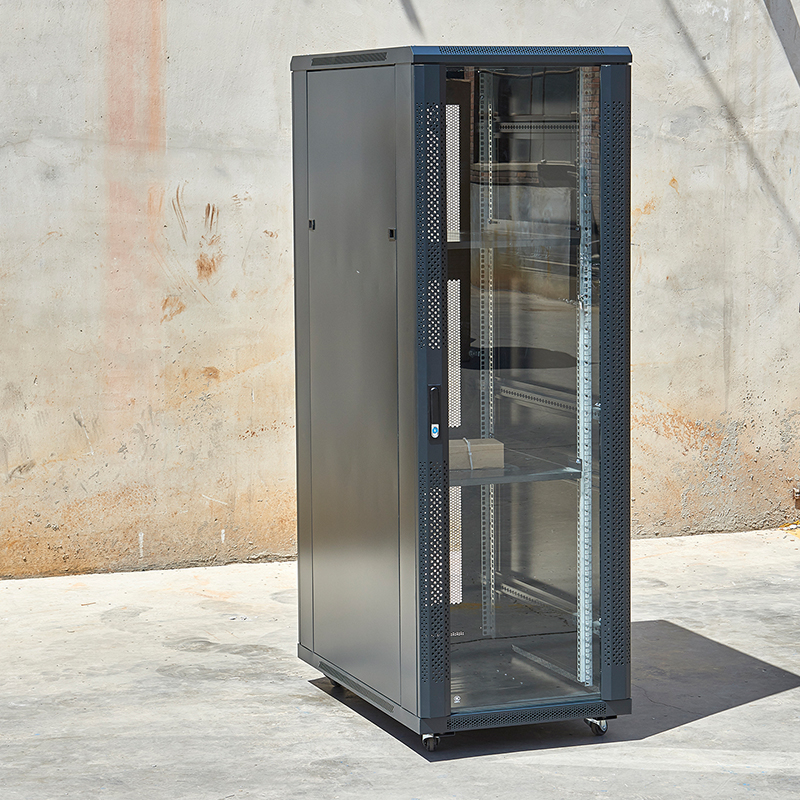 Computer room totem router network server cabinet monitoring cabinet 1 8 meters 600x1000 black custom-made heart spleen