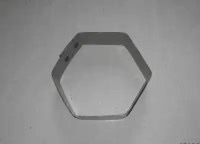 Skinned with an iron ring, pull the skin with an iron ring, and you can make your own tools for erhu Yuehu