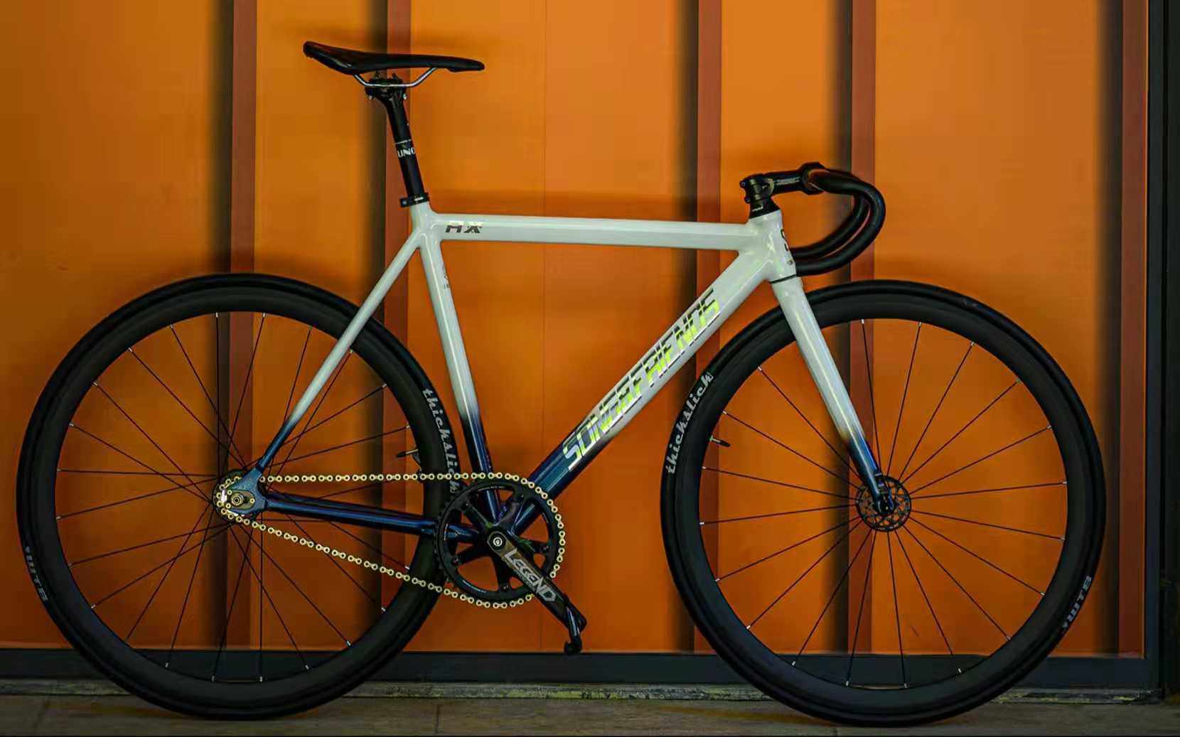 SF singing and friends RX white gradient dead fly field frame RX aluminum alloy frame student car customization