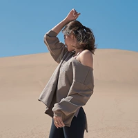 Tu sửa áo len dài tay cổ tròn áo len nữ giản dị có mũ trùm đầu áo len mỏng 2018 mới áo hoodie degrey