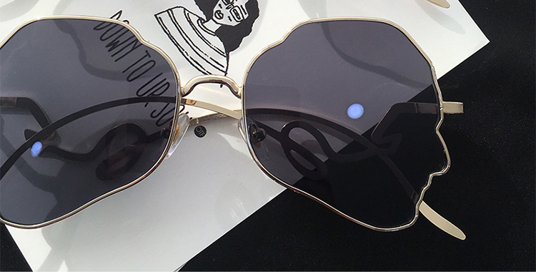 Phiên bản tiếng Hàn của thủy triều retro màu xanh đậm gradient màu đỏ kính râm nữ ulzzang đa giác màu hồng kính râm kính chữ v