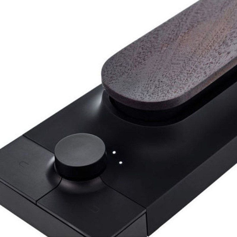 Эмоции. Восхищенная девушка. E expression. E expression. Expressive e.