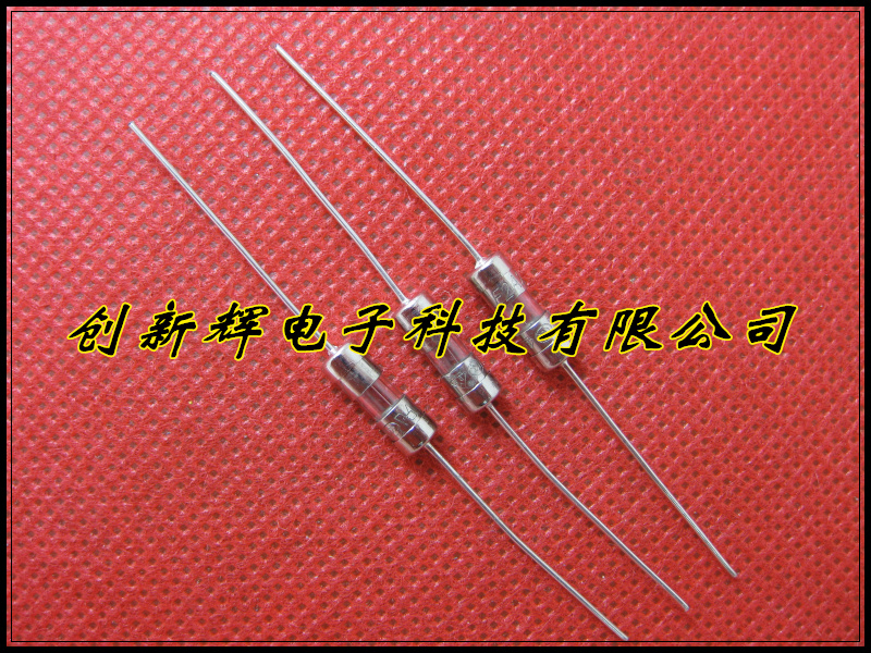 Brand new 3 * 10 glass with foot fuse F5AL 250V 3 6 * 10 Fast melt insurance tube 5A 250V