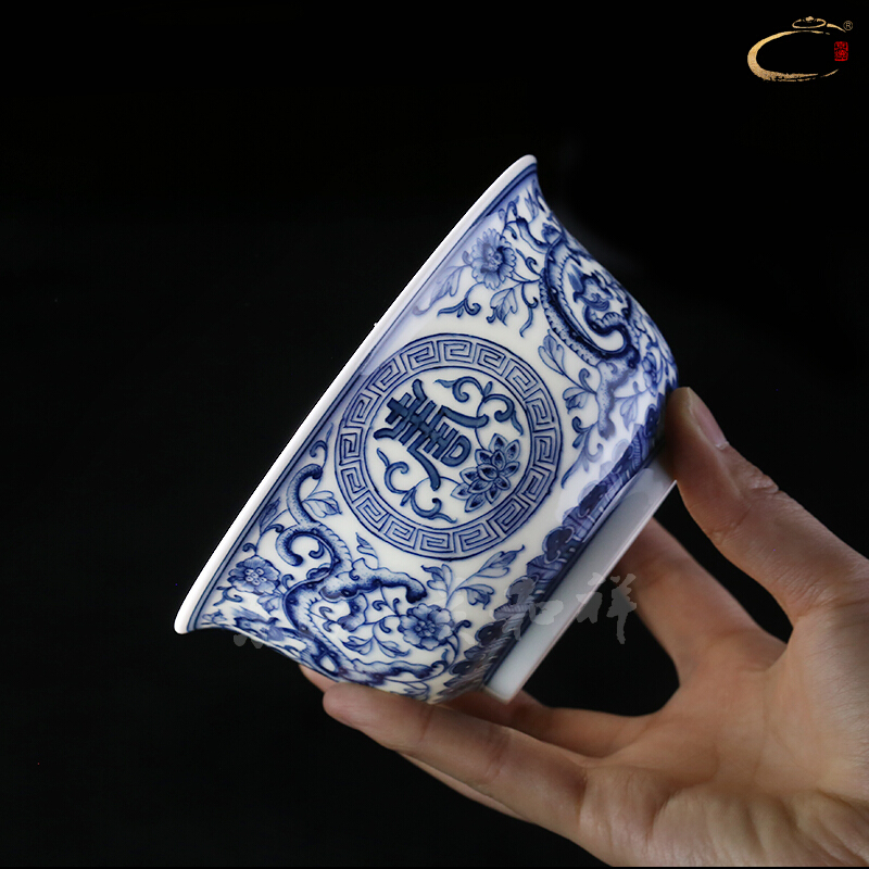 Jingdezhen blue and white dragon and auspicious hand - made tureen tureen pure manual to use hand draw three tureen tea cups