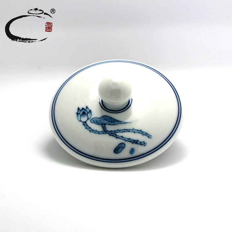 Blue and white lotus cup jingdezhen ceramic cup with cover and auspicious hand - made glass office make tea cup and meeting the boss