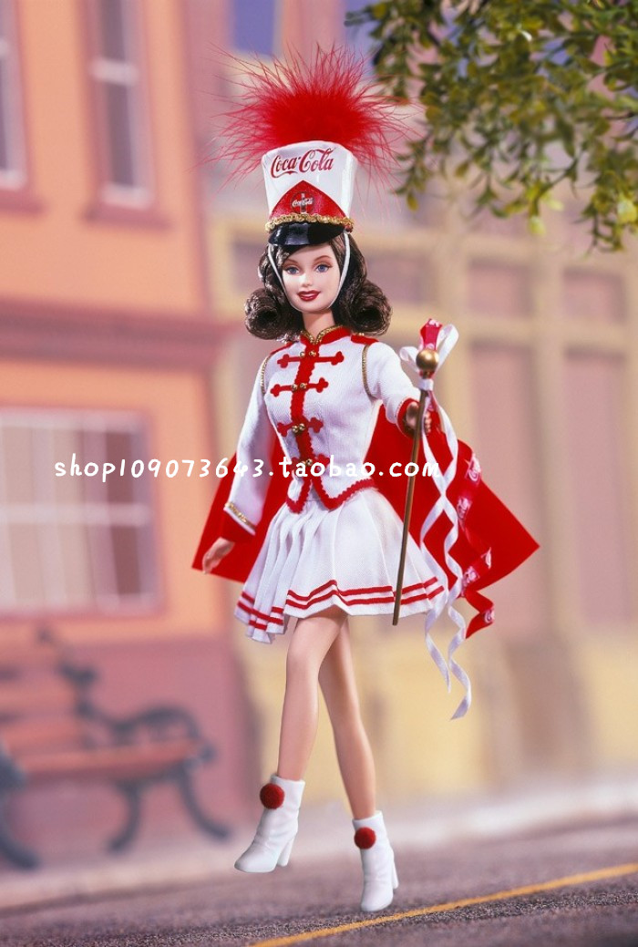 Новогодний костюм для девочки. Костюм куклы на хэллоуин. Девушка в костюме куклы. Костюм куклы на хэллоуин для девушки. Карнавальный костюм кукла.