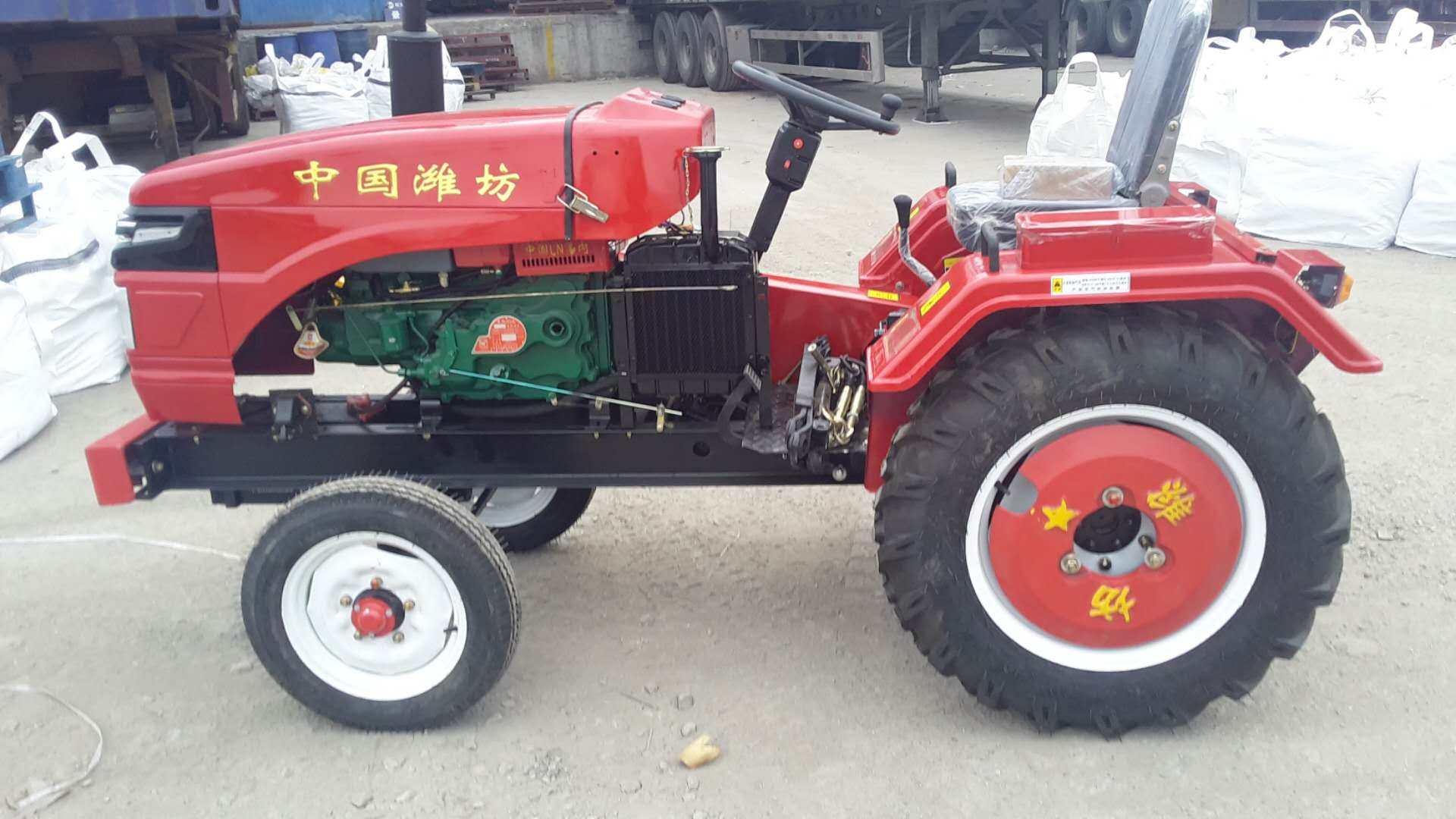 30 horsepower 32 horsepower agricultural four-wheel tractor single cylinder 32 horsepower electric start four-wheel Weifang Small Tow direct sales