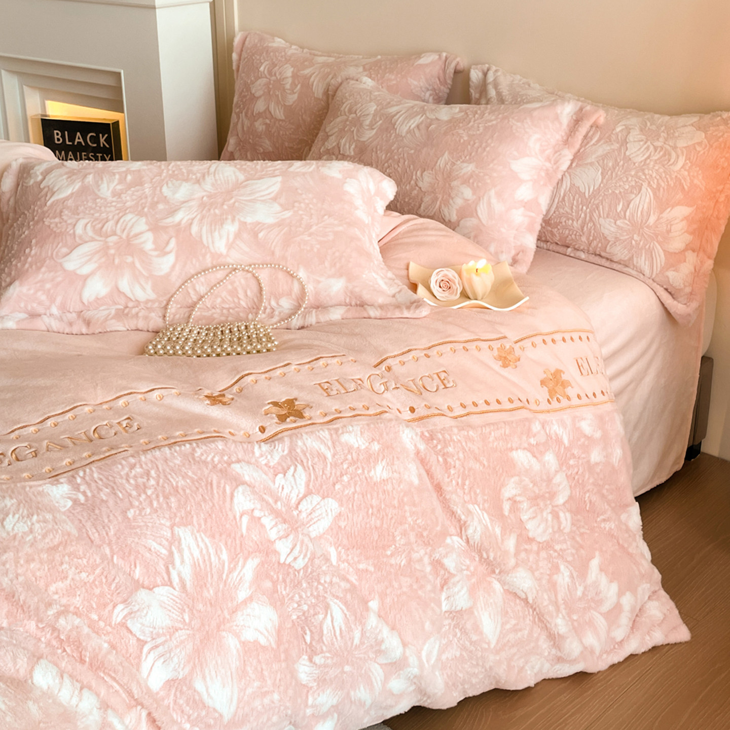 Light Luxury Winter Thickened Warm Milk Velvet Four-Piece Set Coral Fleece Bed Sheet Duvet Cover Fitted Sheet Flannel Bedding Quilt Cover