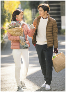 129元  优衣库UNIQLO 女装 高级轻型羽绒茄克 400711