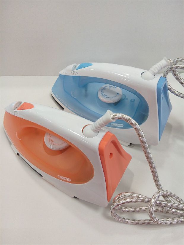 Chi nhánh bay chính hãng 9308/9309 Steam hộ gia đình Mini Iron Spray cầm tay đặc biệt - Điện sắt cây ủi đồ
