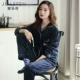 Bộ đồ ngủ Lady Spring and Autumn Thin Coral Lông cừu dài tay Đảo Flannel Flannel Trang chủ Mặc mùa thu Set - Nam giới