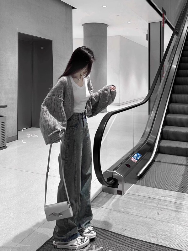 Ice Silk Sun Protection Knitted Cardigan for Women, Thin Hollow-Out Design, Paired with a Slip Dress, Outerwear, Short Top, Small Cape Jacket Ice Silk Sun Protection Knitted Cardigan for Women, Thin Hollow-Out Design, Paired with a Slip Dress, Outerwear, Short Top, Small Cape Jacket